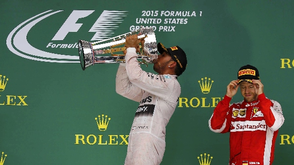 Hamilton takes third F1 title after US thriller