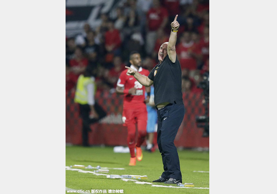 Scoreless first leg with Al Ahli put Guangzhou Evergrande in advantage