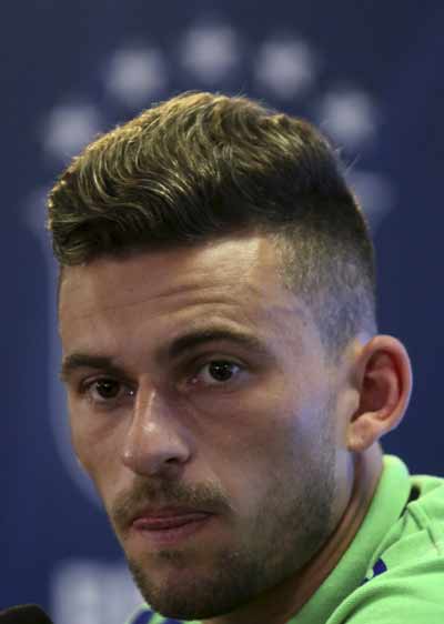Lucas Lima considering 'marvellous' Chinese offer