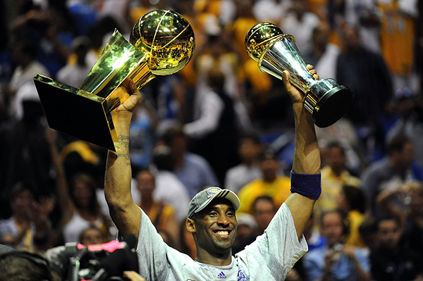 kobe holding championship