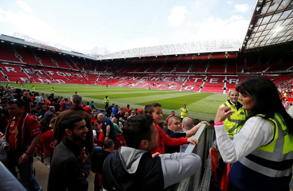 Police confirm suspicious item at Old Trafford stadium as training device