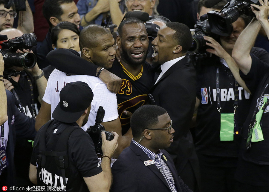 Cavs stun Warriors in Game 7 thriller, LeBron MVP