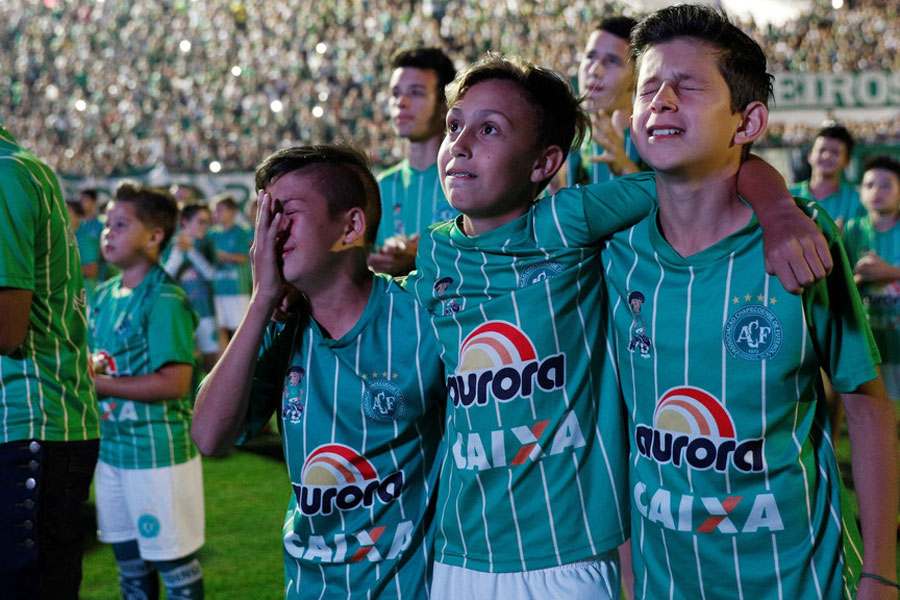 Brazilian soccer team's plane crashes in Colombia; 75 dead