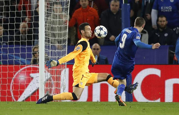 Revitalized Leicester stun Sevilla to reach quarter-finals