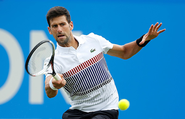 Djokovic into semifinals at Eastbourne, Kerber out