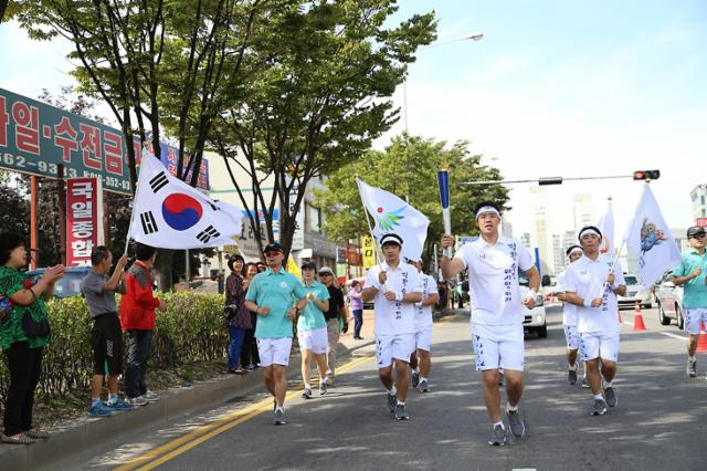 Asian Games torch in Seoul
