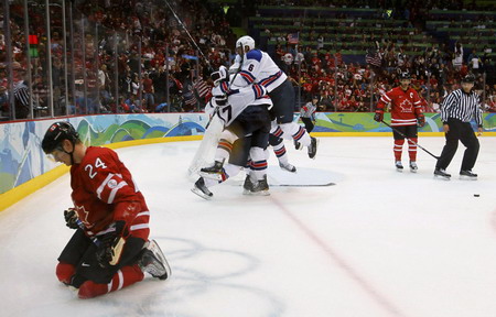 US men beat Canada in Olympic hockey