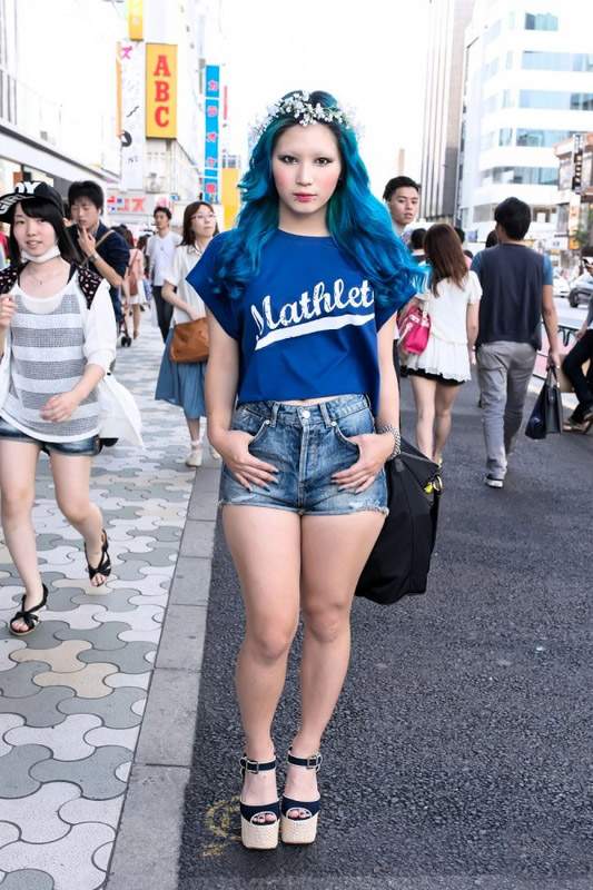 实拍东京另类的街头时尚(组图)