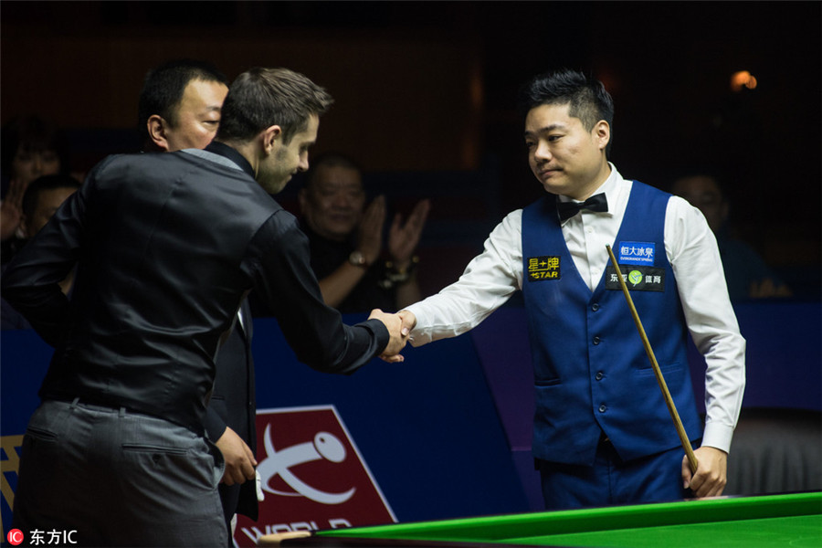 China's Ding Junhui crowned at Snooker Shanghai Masters