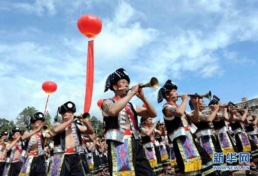 Flower events hail Kunming Carnival