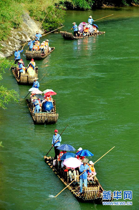 Tourism thrives in Wuyi Mountain