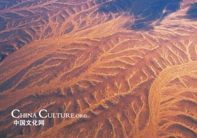 Top 5 most beautiful deserts in China
