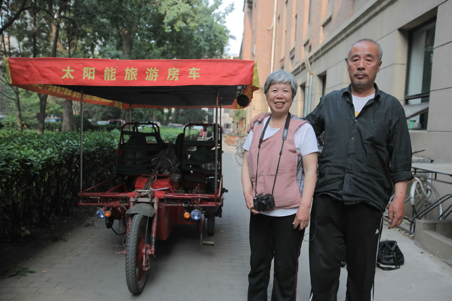 Retired couple embarks on worldwide tour