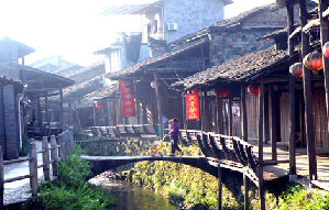 Tourists visit Shaxi town