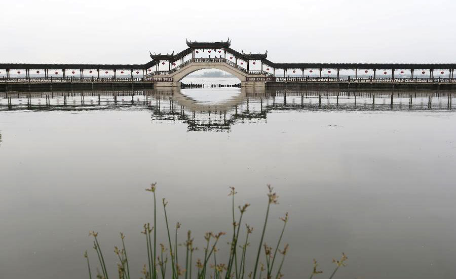 Jinxi ancient town embraces large numbers of tourists