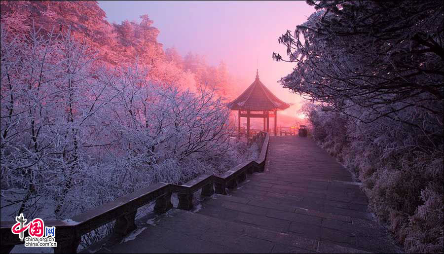 Breathtaking view of Mt. Emei in winter