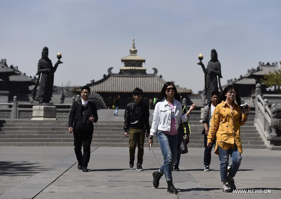 Yungang Grottoes to witness tourism peak as May Day holiday