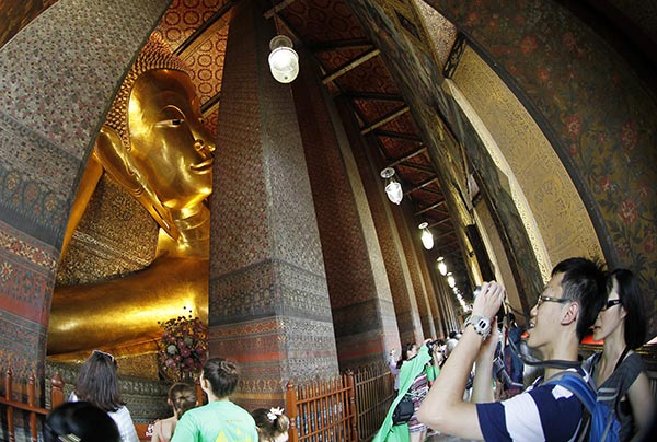 Chinese travelers fill up Thai tourism's low season
