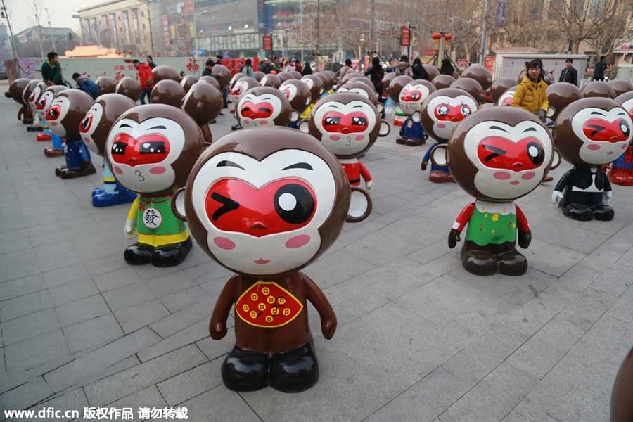 Monkey sculptures seen in Jinan to mark coming Spring Festival