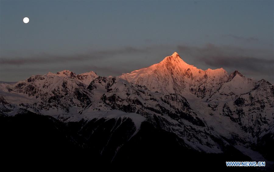 In pics: beautiful scenery of Meili Snow Mountains in SW China