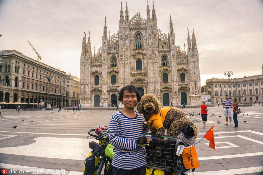 A man and a dog: Traveling around the world on cycle