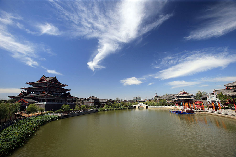 Scenes of ancient city Kaifeng in early autumn