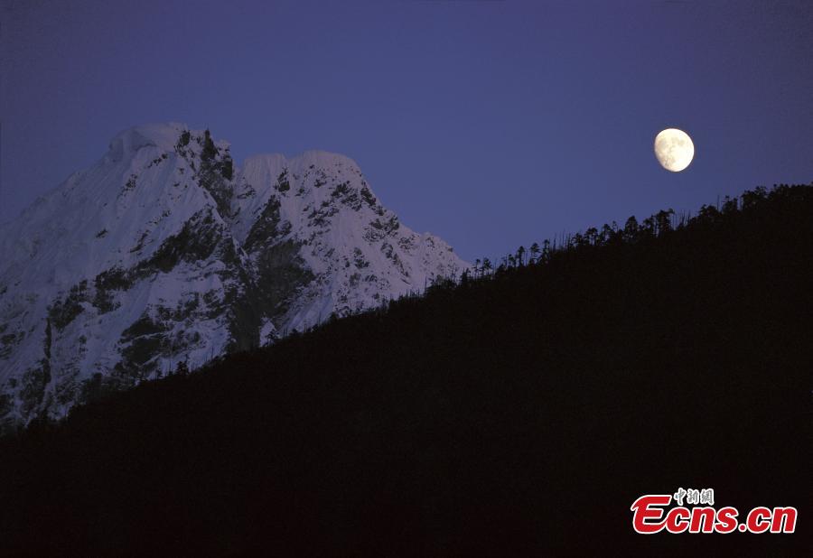 Splendid views of Mount Namjagbarwa in Tibet