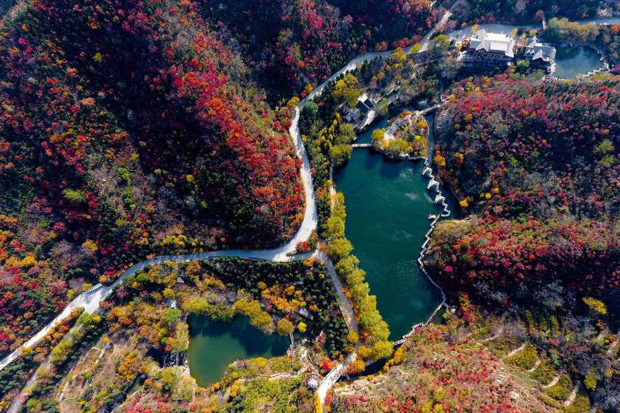Autumn scenery of Jiuru Mountain in Jinan, China's Shandong