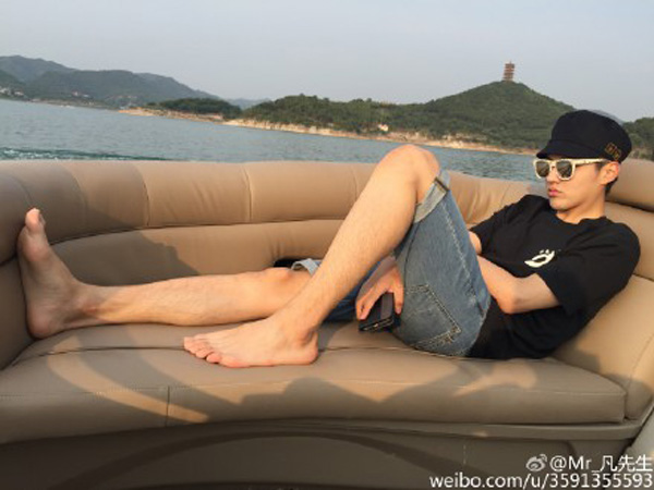 Kris Wu is Attracted to Young, Long-legged Girls –