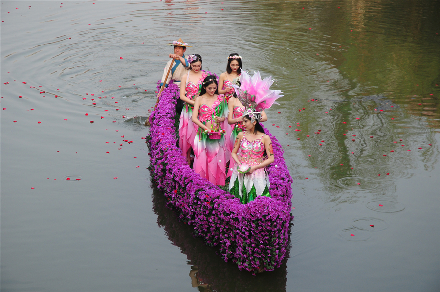 Chinese women spoiled on their holiday