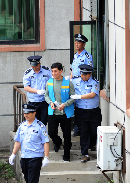 第二批足球涉案人员宣判 谢亚龙南勇蔚少辉均判10年半