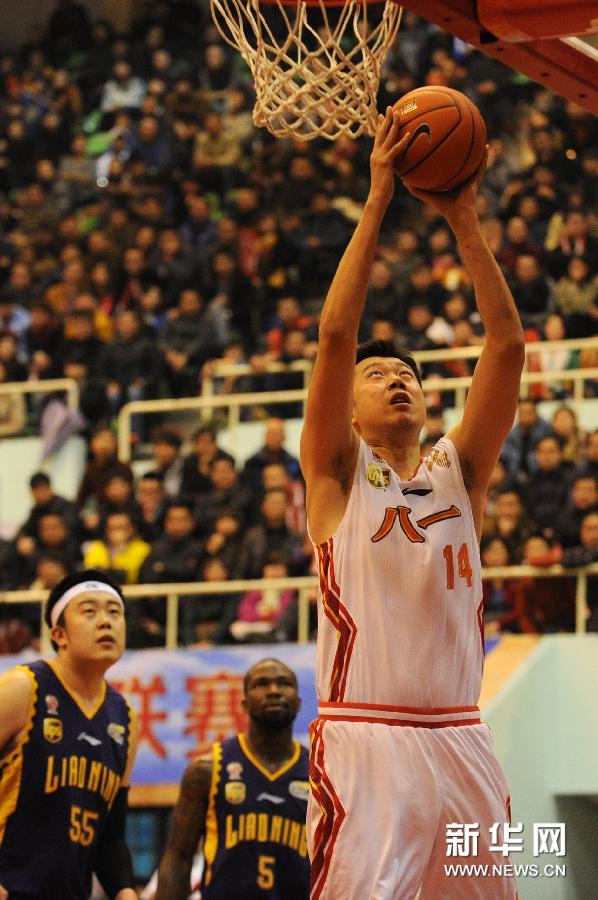 “郅敬传奇”：王治郅二十载篮球生涯谢幕