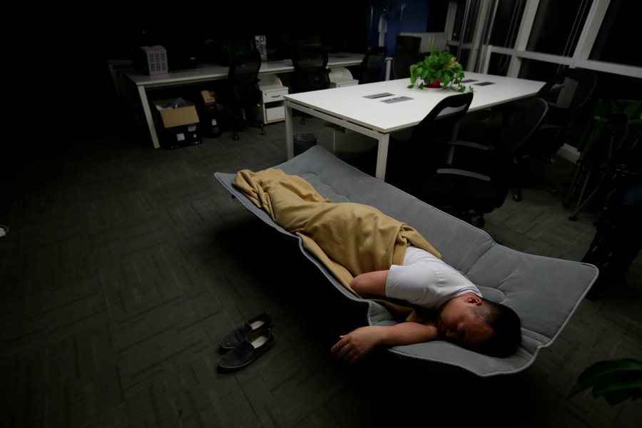 Life as a Chinese techie: Sleeping while on the clock