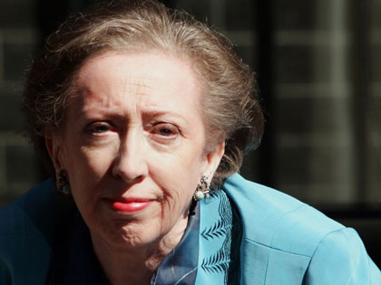 Britain's new Foreign Secretary Margaret Beckett leaves number 10 Downing Street in London, England May 5, 2006, following a Cabinet reshuffle. Prime Minister Tony Blair sacrificed two top ministers in a major cabinet shakeup on Friday after the Labour Party recorded one of its worst defeats in a local election since coming to power in 1997.