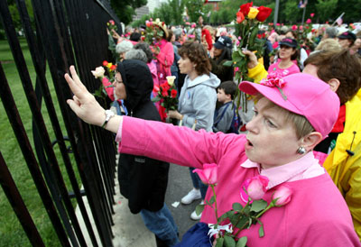 Anti-war mothers rally on Mothers' Day