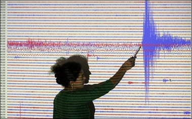 Tsunami alert triggers panic in Philippines