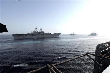 9 US warships enter Gulf for training