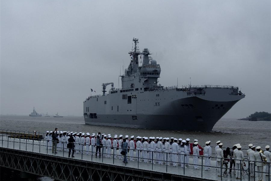 French naval taskforce arrives in Shanghai