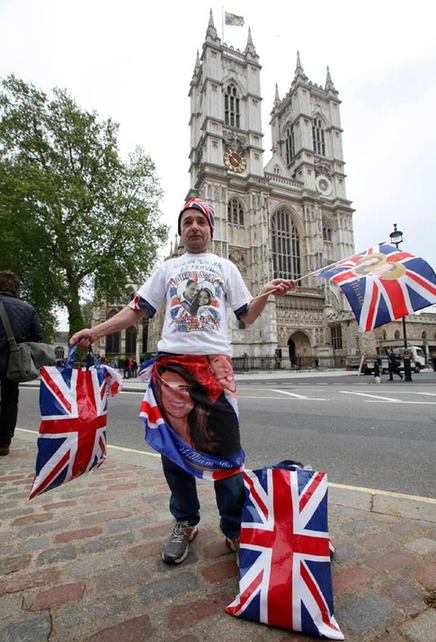 Fans flock, flags flap at royal wedding locale