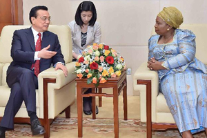 Premier Li's wife visits Addis Ababa University in Ethiopia