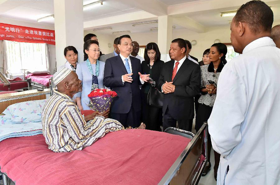 Chinese Premier, Ethiopian President visit Ethiopian cataract patients