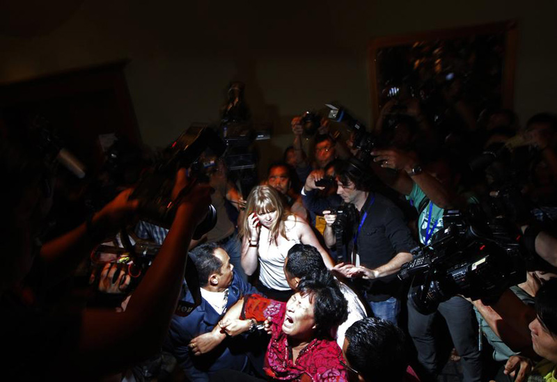 Malaysian police prevent press from speaking to relatives