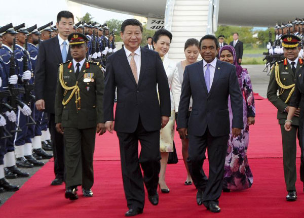 Chinese, Maldivian presidents meet on ties