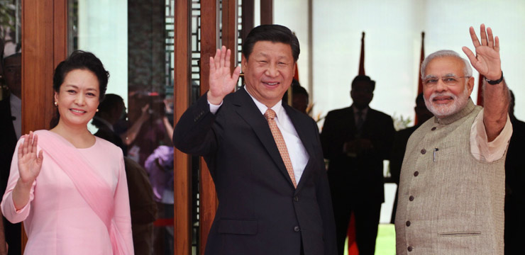 Xi, Modi set formality aside, setting friendly tone for visit