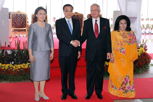 Malaysian PM holds grand ceremony to welcome Premier Li