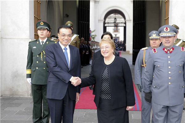 Premier Li Keqiang welcomed by Chilean president