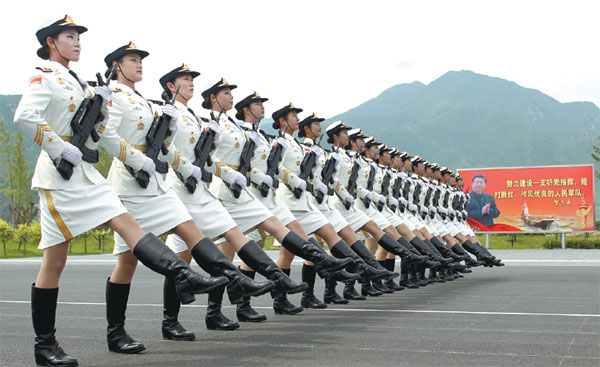 China's female honor guards to appear in V-Day parade