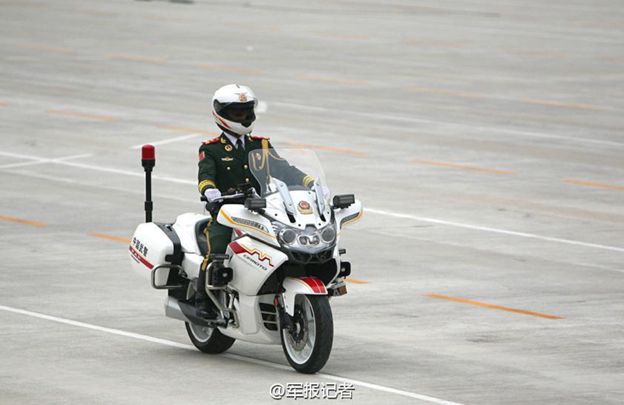 Chinese armed police motorcycle guard formation to make its debut