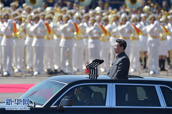 China holds parade, vows peace on war anniversary