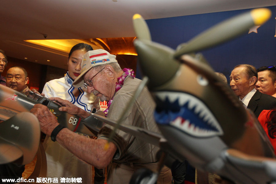 'Flying tigers' veterans mark war victory in Kunming